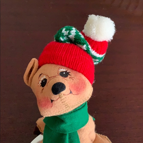 Annalee 8” Bear-ly Skating Figurine - Picture 2 of 7